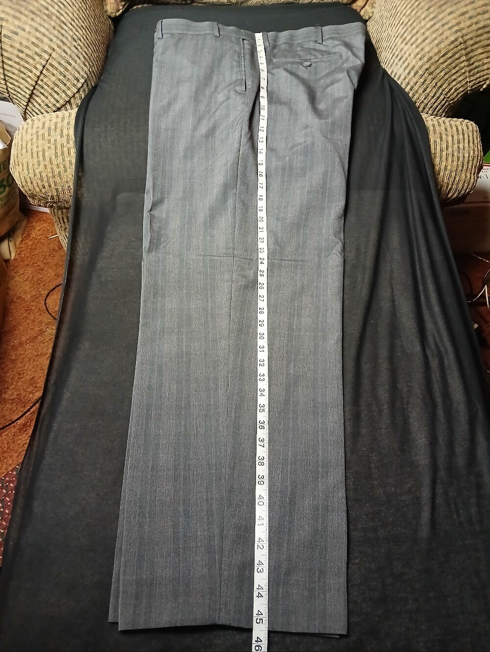 ROUNDTREE & YORKE TRAVEL SMART GRAY PINSTRIPE DRESS PANTS 44X32